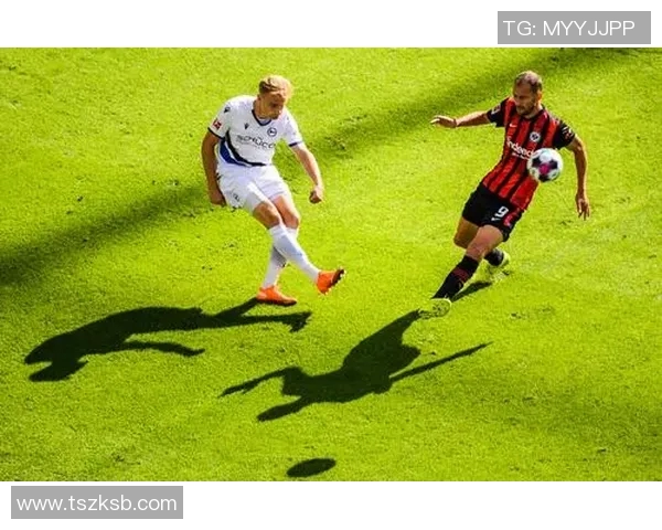 汉诺威客胜比勒费尔德，取得关键胜利！